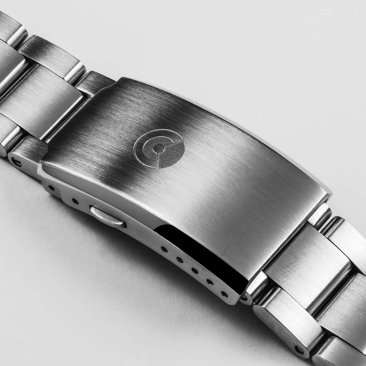 DIRENZO DRZ 03V2 SEA WHITE BRACELET 40MM UAE