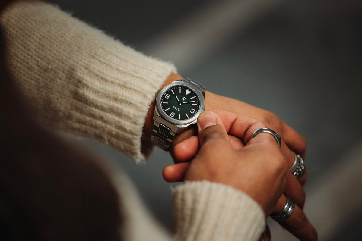 RZE LAND RESOLUTE TITANIUM FOREST GREEN 40MM UAE