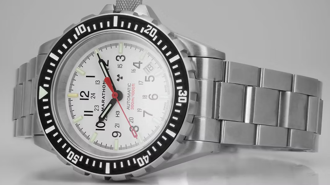 THE 15 BEST AUTOMATIC WATCHES FOR MEN IN 2024