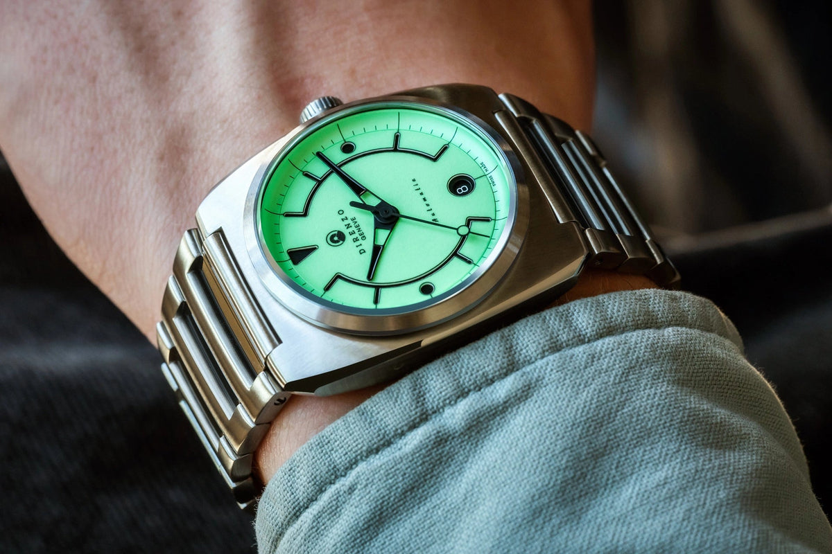 DIRENZO DRZ 02R AEROLITE DRESS MINT BRACELET 39MM DATE watch