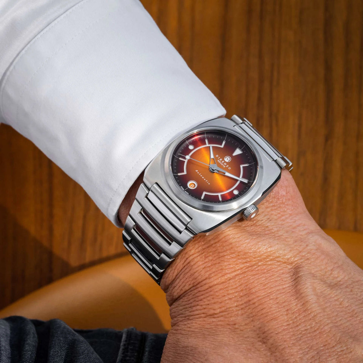 DIRENZO DRZ 02R AEROLITE DRESS ORANGE BRACELET 39MM DATE watch