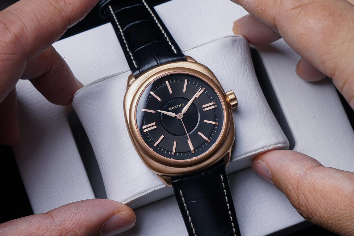 MAKINA URIEL VI - BLACK CONTEMPORARY DRESS - WATCHH