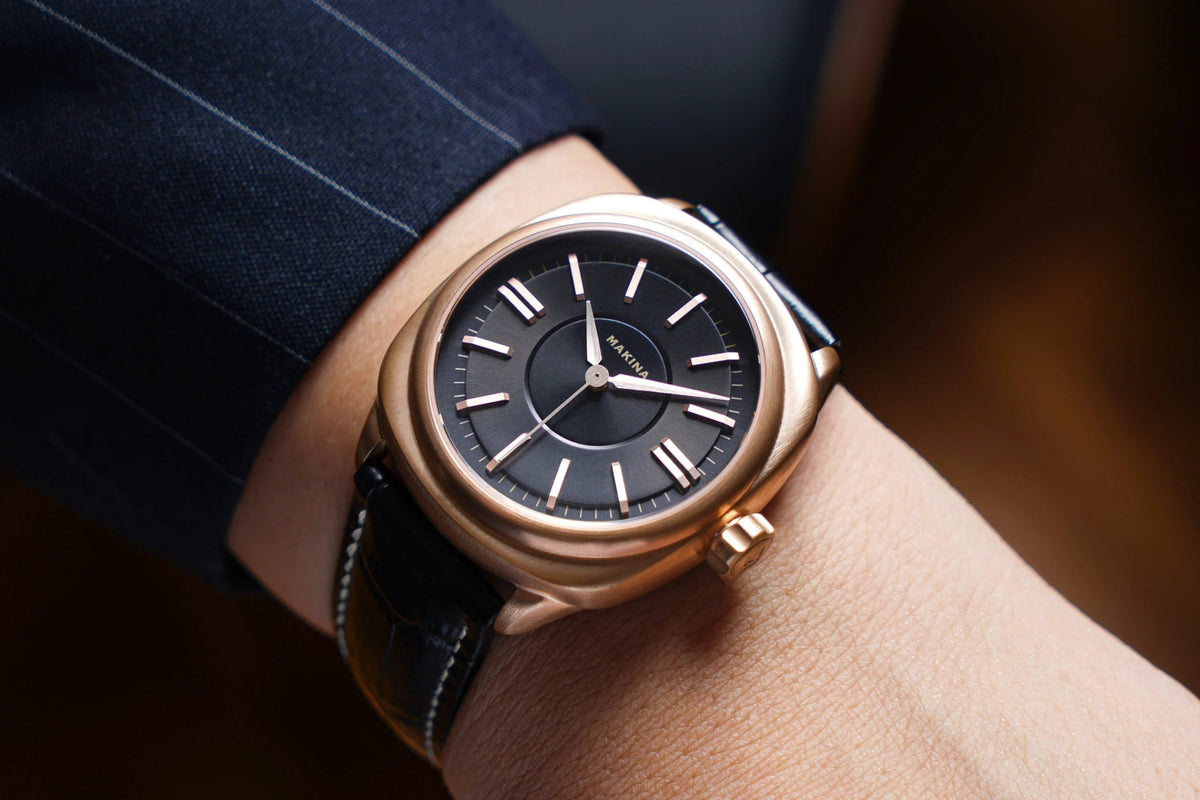 MAKINA URIEL VI - BLACK CONTEMPORARY DRESS - WATCHH