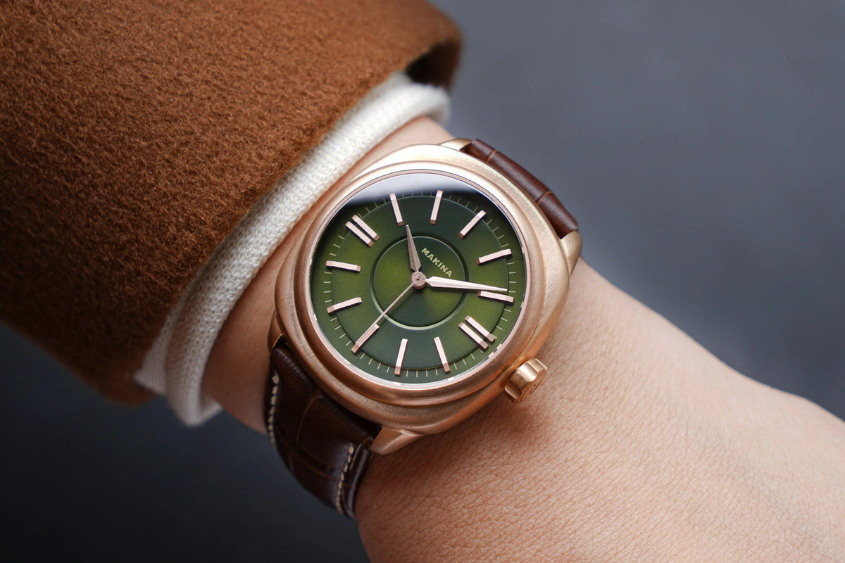 MAKINA URIEL VI - EMERALD GREEN CONTEMPORARY DRESS - WATCHH