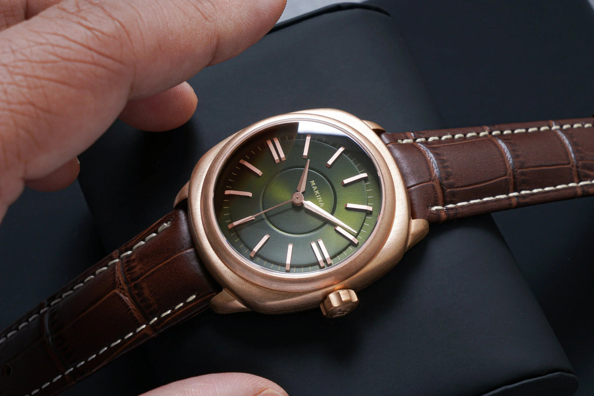 MAKINA URIEL VI - EMERALD GREEN CONTEMPORARY DRESS - WATCHH
