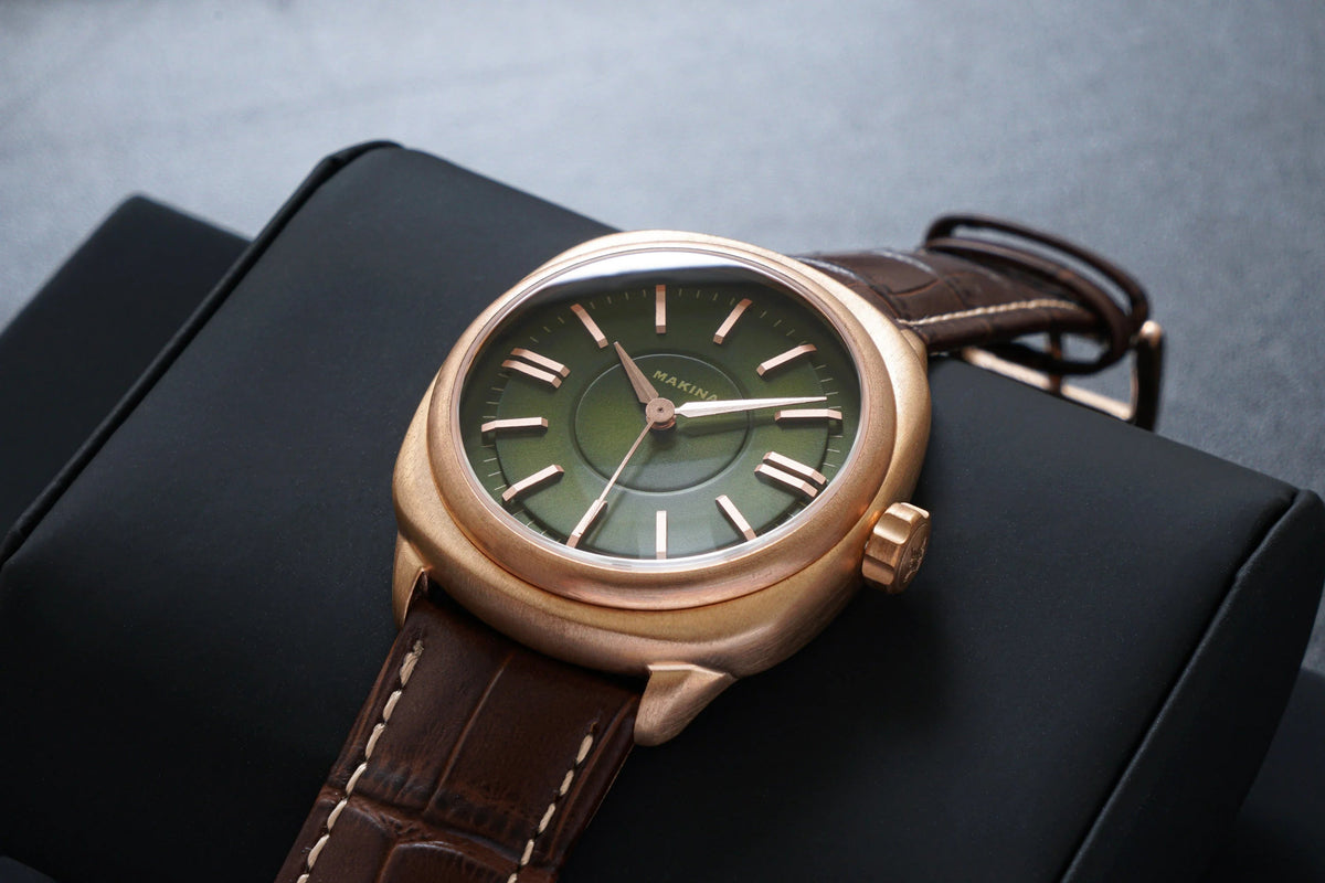 MAKINA URIEL VI - EMERALD GREEN CONTEMPORARY DRESS - WATCHH