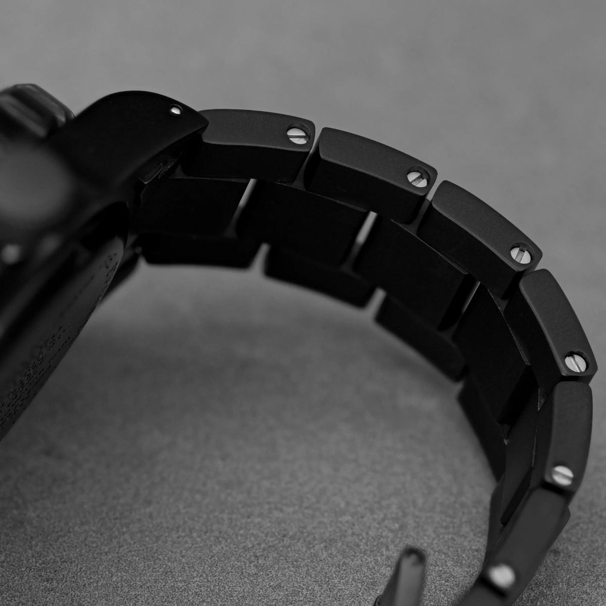 MARATHON 20MM ANTHRACITE STAINLESS STEEL BRACELET (FOR LARGE DIVE) - WATCHH
