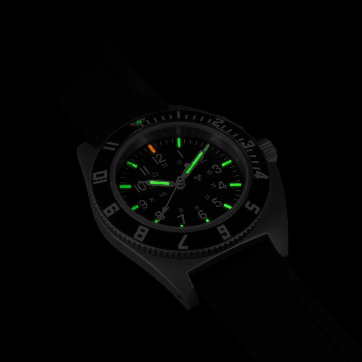 MARATHON AIR PILOT'S SSNAV STEEL NAVIGATOR 41MM RUBBER - WATCHH