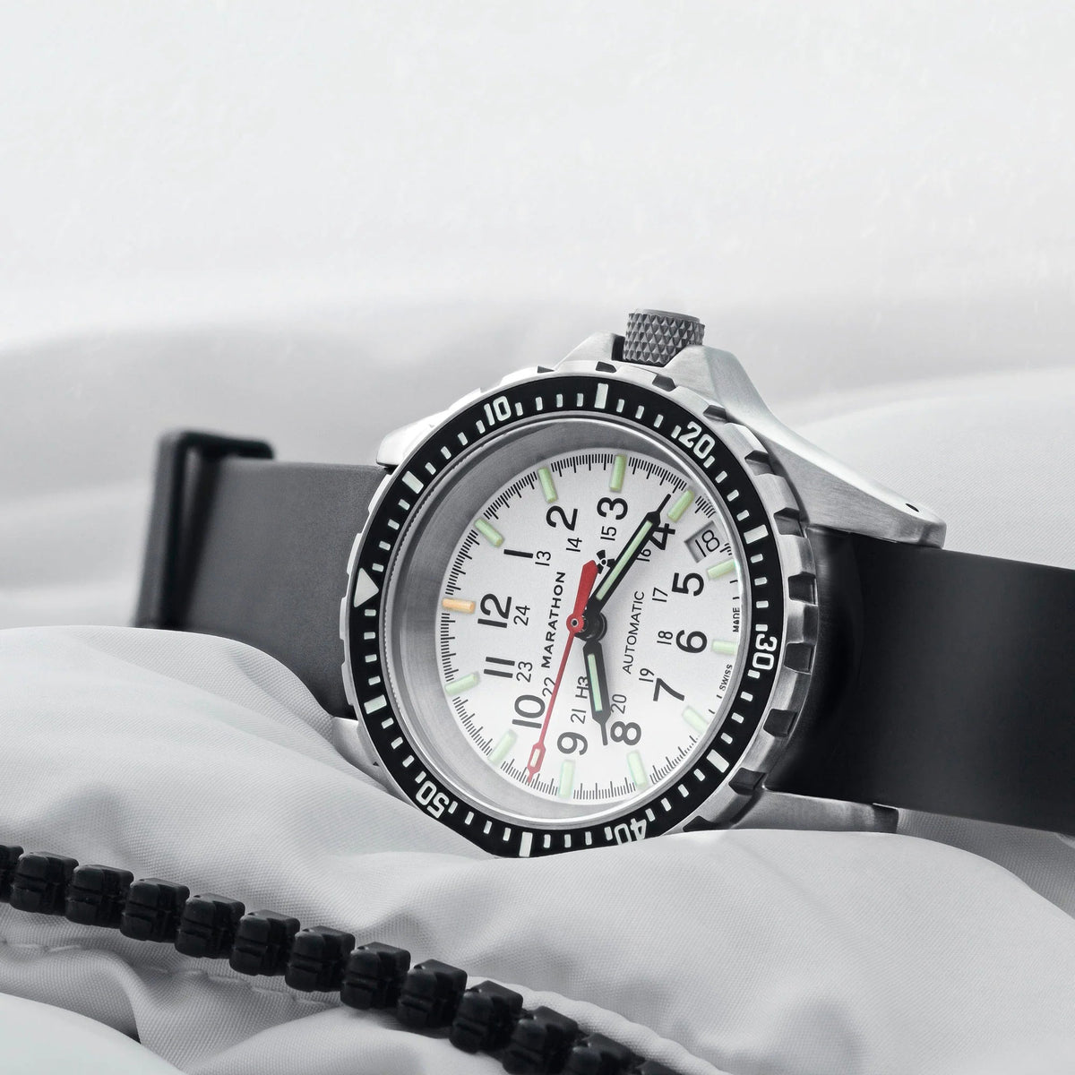 MARATHON BLACK 18MM SINGLE - PIECE RUBBER WATCH STRAP - WATCHH