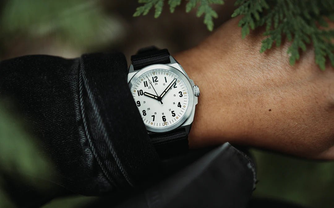 RZE LAND VALOUR TITANIUM WHISTLER WHITE 38MM - WATCHH