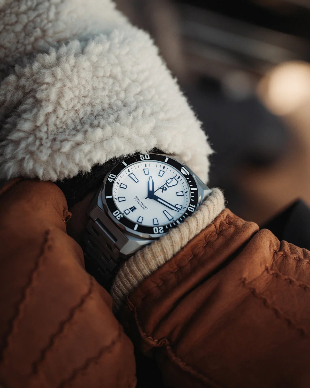 RZE SEA ASPIRARE TITANIUM DIAMOND WHITE 44MM - WATCHH