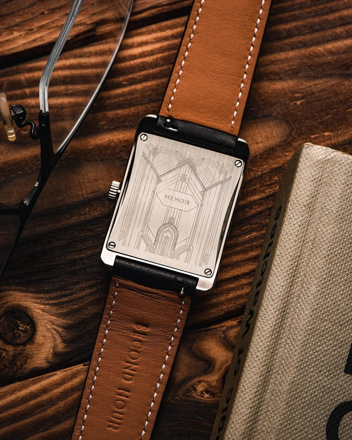 SECOND HOUR MEMOIR GENTLEMAN'S DRESS RED - WATCHH