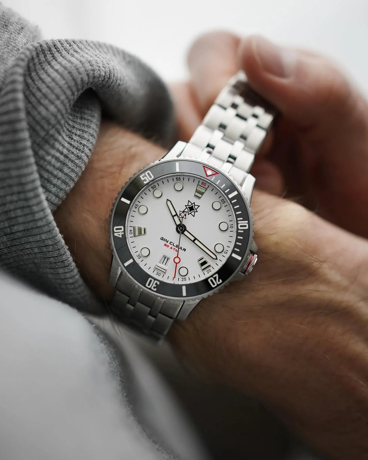 SECOND HOUR SEA GIN CLEAR II DATE ARCTIC WHITE - WATCHH